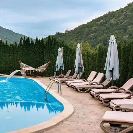 Balkan Πανσιόν 3*